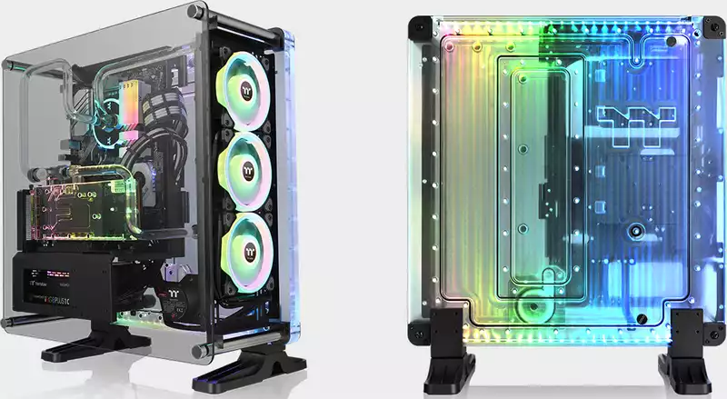 On the back of this open-frame case is a huge liquid cooling reservoir