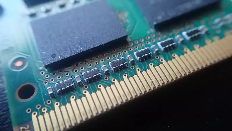 DRAM Breakthrough Brings Instant-on PC One Step Closer